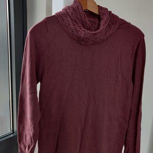 Luscious Rasberry Sweater Sahalie brand, size Sm